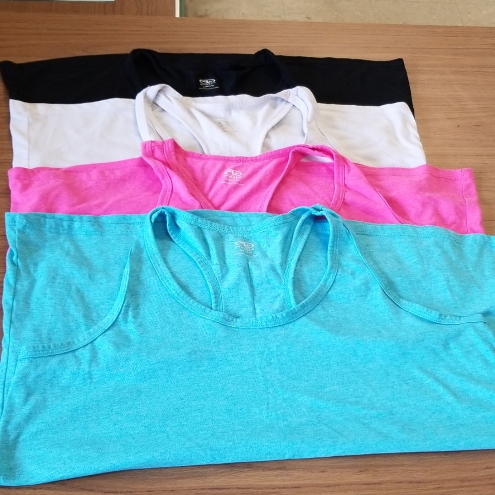 Tank top lot
